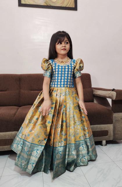 kids gown kanjivaram silk Blue Affordable kids wear wholesale